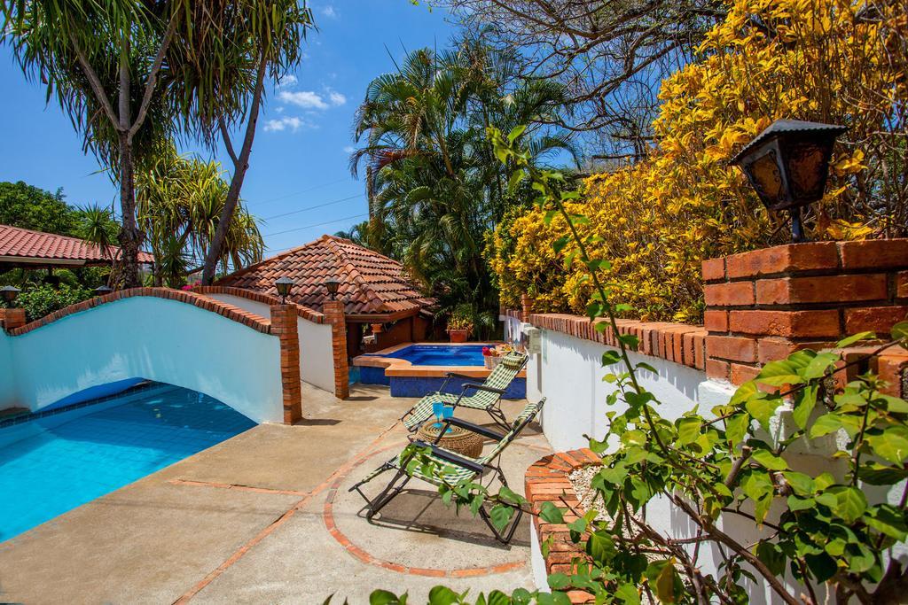 Hotel M&M Casa Blanca Playa Ocotal Ngoại thất bức ảnh