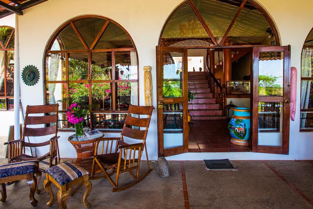Hotel M&M Casa Blanca Playa Ocotal Ngoại thất bức ảnh