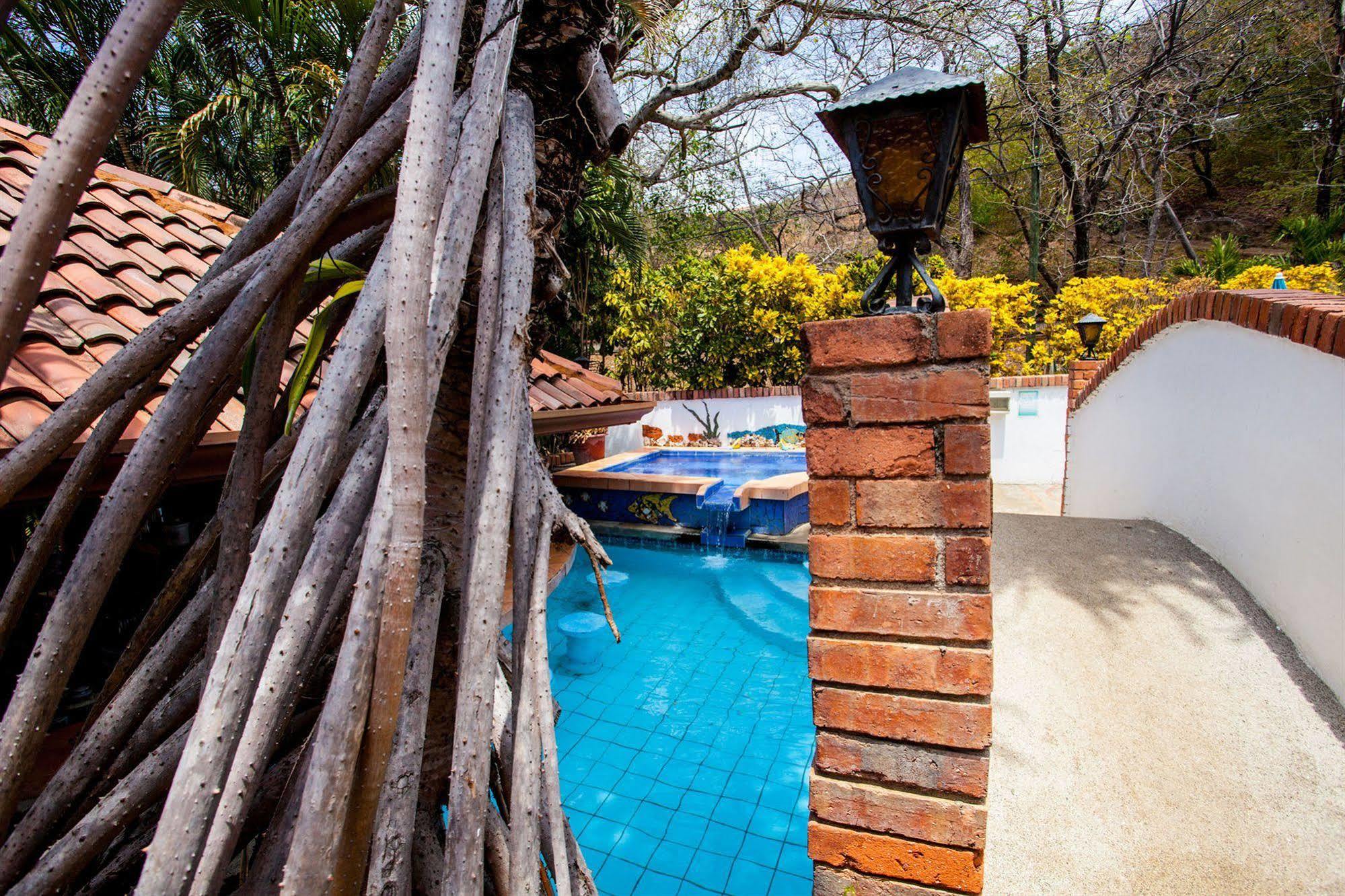 Hotel M&M Casa Blanca Playa Ocotal Ngoại thất bức ảnh