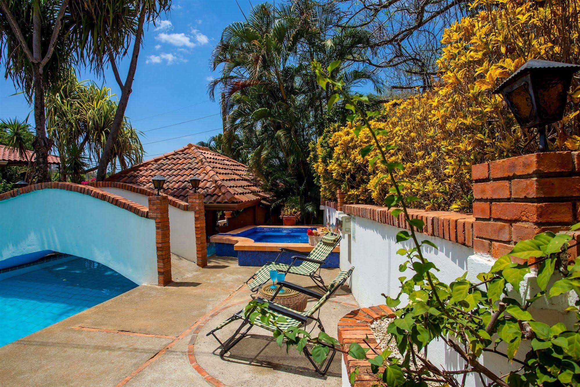 Hotel M&M Casa Blanca Playa Ocotal Ngoại thất bức ảnh