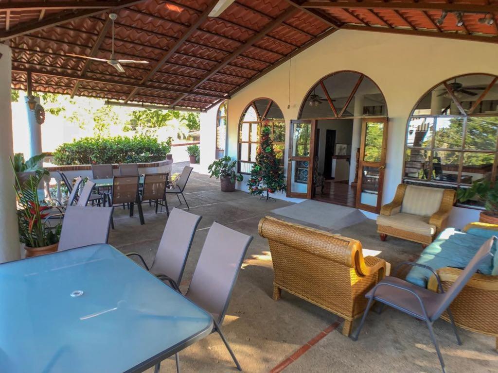 Hotel M&M Casa Blanca Playa Ocotal Ngoại thất bức ảnh