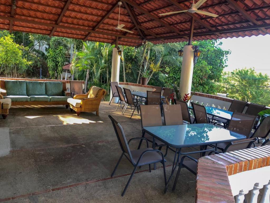 Hotel M&M Casa Blanca Playa Ocotal Ngoại thất bức ảnh