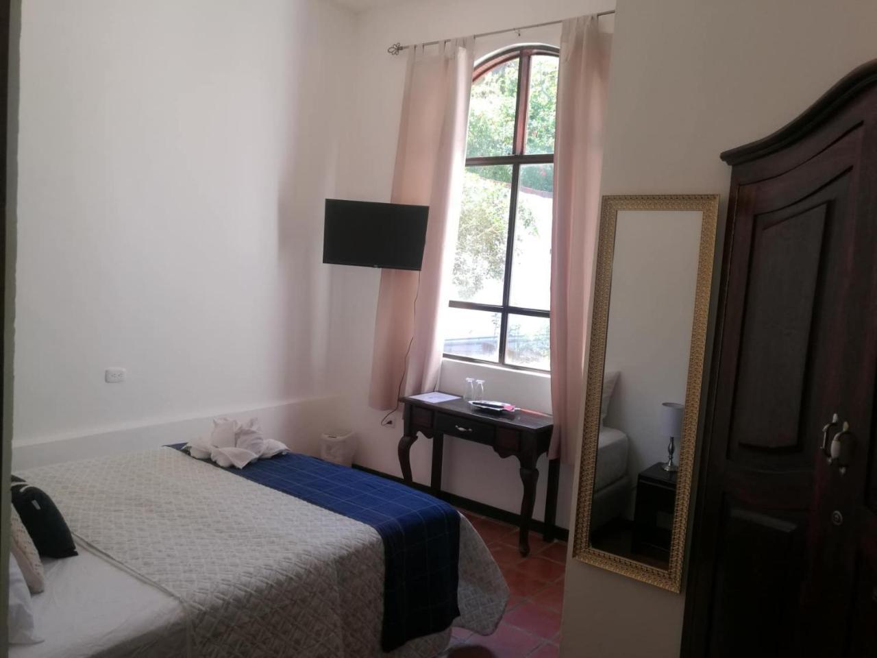 Hotel M&M Casa Blanca Playa Ocotal Ngoại thất bức ảnh